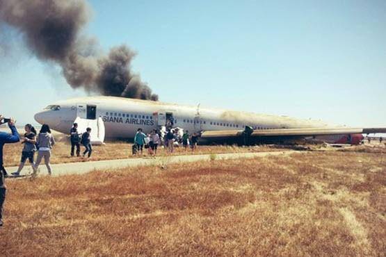 سانحه بوئینگ 777 در  غرب آمریکا (+عکس و فیلم)