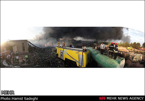 آتش سوزی کارخانه روغن در کرمان/تصاویر