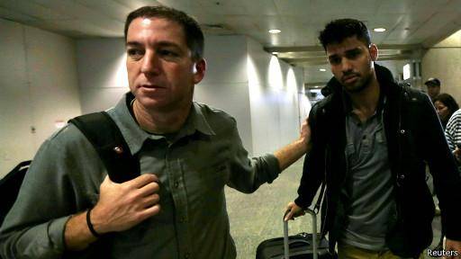 آمریکا می‌‌‌‌گوید در جریان بازداشت شریک زندگی روزنامه‌نگار افشاگر بوده است
