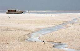 قاضی پور: دریاچه ارومیه خشک شود، 3 میلیون نفر کوچ می کنند