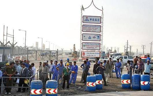اعتصاب ۵۰۰ تن از کارگران فاز ۱۵ و ۱۶ پارس جنوبی اخبار روز