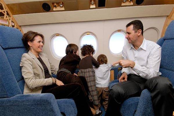 بشار اسد و همسرش در هواپیمای تشریفاتی (عکس)