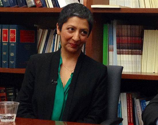 زنی که مترجم روسای جمهور ایران در سفر به نیویورک است (+عکس)