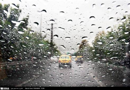 روزنما : اولین باران پاییزی پایتخت