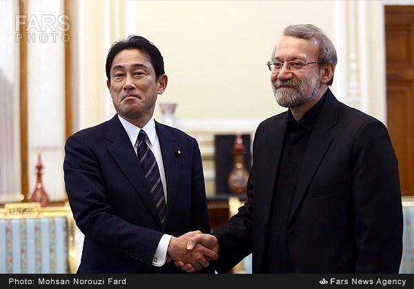 دیدار وزیر خارجه ژاپن با لاریجانی/تصاویر