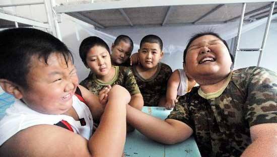 اردوگاه لاغری کودکان در چین/عکس