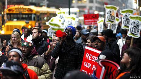 اعتصاب گسترده کارگران آمریکایی برای افزایش حداقل دستمزد