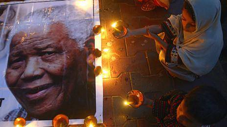 آفریقای جنوبی و جهان در سوگ ماندلاآنچه گذشت: واکنش‌ها به مرگ ماندلا<dc:title />          