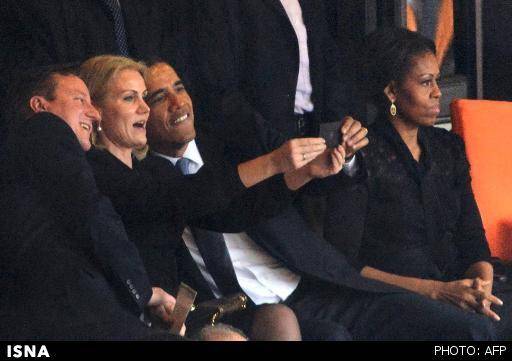 عکس یادگاری اوباما و کامرون در مراسم یادبود ماندلا جنجالی شد (+عکس)
