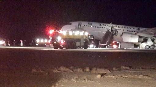 هواپیمای زائران ایرانی در مدینه دچارحادثه شد