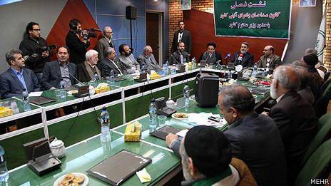 وزیر کشور ایران: مداحان محوری‌ترین شبکه مبارزه با مواد مخدرند