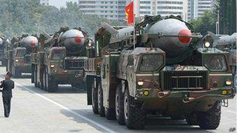 کره شمالی دو موشک بالستیک میان‌برد شلیک کرد
