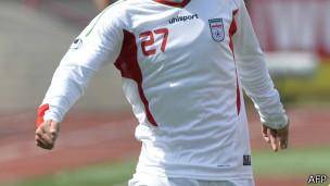 ال‌اشپورت: لباس تیم ملی فوتبال ایران تقلبی است