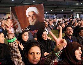 شعار آزادی موسوی و کروبی در جشن انتظار و امید/ روحانی: وعده‌هایم را فراموش نکرده‌ام