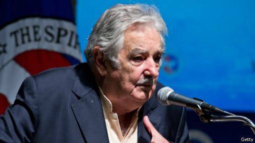 رئیس جمهور اروگوئه به مسئولان فیفا ناسزا گفت