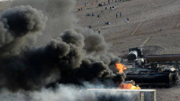 طالبان مسئولیت حمله به تانکرها در کابل را به عهد گرفتندگزارش تصویری از آتش گرفتن تانکرهای نفت در غرب کابل<dc:title />          
