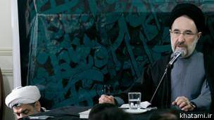 تذکر نمایندگان مجلس ایران برای اجرای 'حکم قضایی' علیه خاتمی