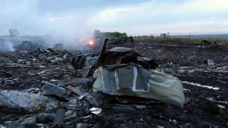 فاجعه در مرز روسیه و اوکراین: هواپیمای مسافربری مالزی را با موشک زدند (+عکس)