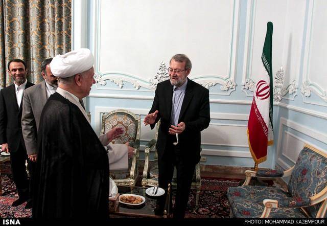 دیدار علی لاریجانی با هاشمی در مشهد (عکس)