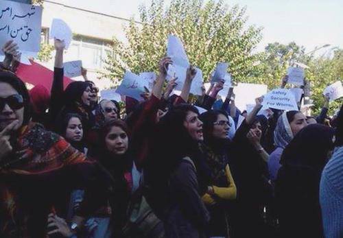 پاریس: فراخوان به تظاهرات برای اعتراض به جنایت اسیدپاشی به زنان ایران و همبستگی با مبارزات آنها