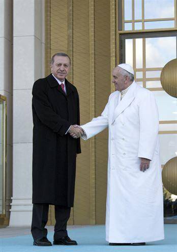 پاپ فرانسیس اولین میهمان خارجی "کاخ سفید " اردوغان (+عکس)
