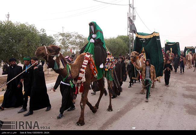 عکس/ اربعین امام سوم شیعیان در کربلا: جمهوری اسلامی در عرصه ایدئولوژیک حاکمیت خود را به زنده نگهداشتن بینهایت اغراق آمیز یک واقعه تاریخی گره زده است