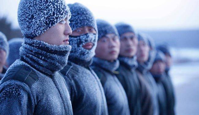 سربازان چینی در دمای زیر انجماد/عکس