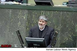 حمله فیزیکی نمایندگان به علی مطهری در پی تاکید وی به غیرقانونی بودن حصر