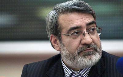 وزير کشور: همچنان دستگيری عاملان اسيد پاشی اصفهان در دستور کار است