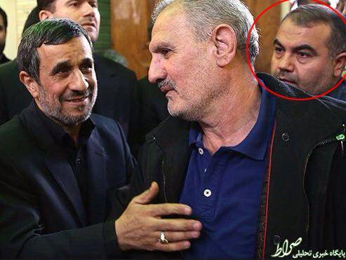 متهم فساد سه هزار میلیاردی که باید در زندان باشد در ختم مادر احمدی نژاد +عکس