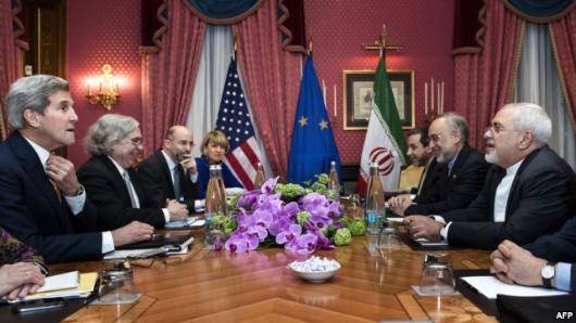 سومین روز از دور جدید مذاکرات هسته‌ای ایران و آمریکا با هدف دستیابی به یک تفاهم سیاسی روز جمعه در لوزان سوئیس در شرایطی ادامه یافته که وزرای خارجه ی برخی کشورها قرار است آخر هفته به مذاکرات بپیوندند