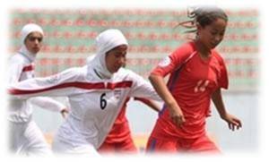 دیدار تیم ملی فوتبال دختران ایران با بنگلادش در مرحله نیمه‌نهایی