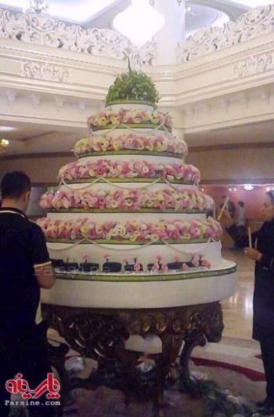 کیک تولد برای امام رضا در یکی از هتل های مشهد (تصویر)