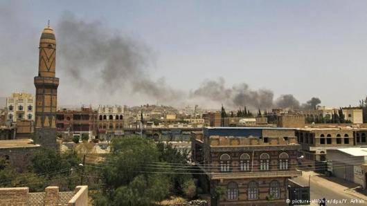 دیدبان حقوق بشر؛ عربستان سعودی را متهم به ادامه استفاده از بمب‌های خوشه‌ای در یمن کرده است. این سازمان گفته عربستان دستکم ۷ منطقه در استان حجه را با بمب خوشه‌ای بمباران کرده است
