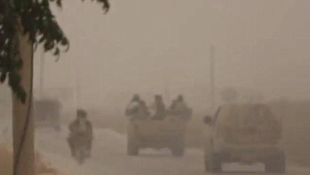 سوءاستفاده داعش از آب‎وهوای توفانی+تصاویر