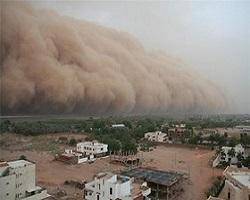 طوفان و گرد و خاک با سرعت 80 کیلومتر در سیستان