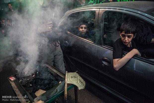 تصاویر:آئین عزاداری روز عاشورا در بازار تهران