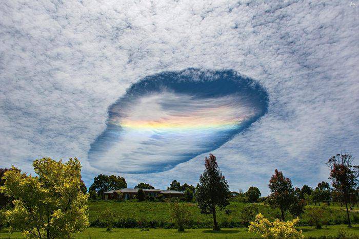 عکس: پدیده عجیب ابر رنگین کمانی
