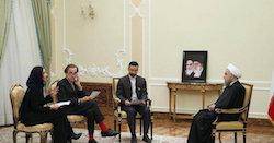 روحانی: موسوی و کروبی «روزی» آزاد خواهند شد