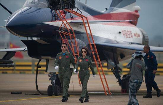 تصاویر: زنان خلبان هواپیماهای جنگنده