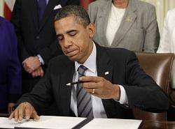 اوباما قانون محدودیت ویزایی برای مسافران ایران را امضا کرد