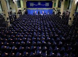 امام خامنه‌ای: حضور مردم در راهپیمایی ۲۲ بهمن دشمن شکن و مأیوس کننده بدخواهان خواهد بود
