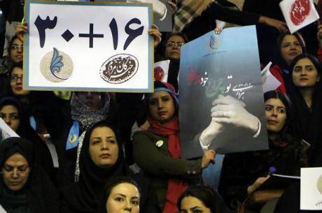 حمایت رسمی اصلاح‌طلبان از برخی نمایندگان علی خامنه‌ای در انتخابات مجلس خبرگان رهبری