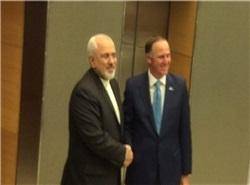 ظریف با نخست‌وزیر نیوزیلند دیدار و به گفت‌وگو پرداخت