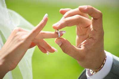 موانع ازدواج در جامعه امروز ما/ مدرک تحصیلی پسر و دختر چقدر در ازدواج اهمیت دارد؟!