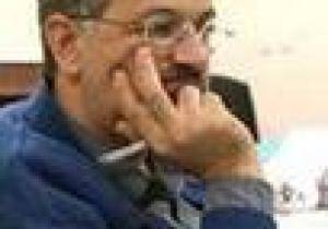 احمد شیرزاد: قفل‌های سیاست داخلی زنگ زده/ روحانی باید قفل‌ها را باز کند