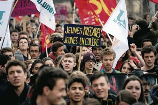 یک میلیون و۲۰۰ هزار تن از شهروندان فرانسه، بر اساس آمار ارائه شده توسط برگزار کنندگان تظاهرات، برای اعتراض به لایحه ی جدید اصلاح قانون کار به خیابان ها آمدند