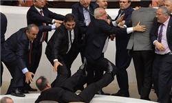ترکیه مصونیت دهها نماینده پارلمان را لغو می‌کند