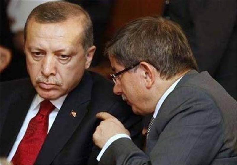 نخست وزیر ترکیه از ریاست حزب حاکم کنار کشید