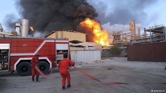خبرگزاری ها از گسترش آتش‌سوزی پتروشیمی بوعلی سینا و تخلیه پنج مجتمع پتروشیمی خوزستان خبر داده اند. هنوز روشن نیست که تلا‌ش‌ها برای خاموش کردن این آتش‌سوزی کی به نتیجه می‌رسد